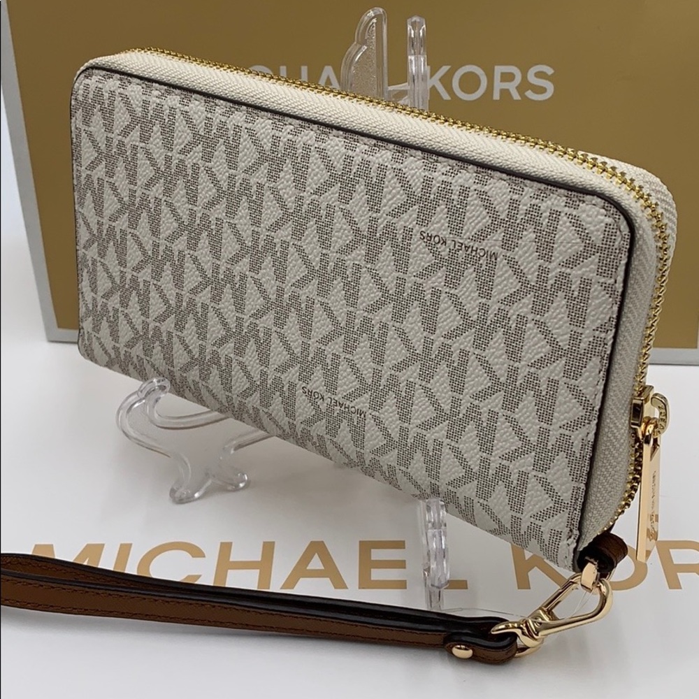 Michael Kors Jet Set Travel Phone Wallet Wristlet - Picture 3 of 16